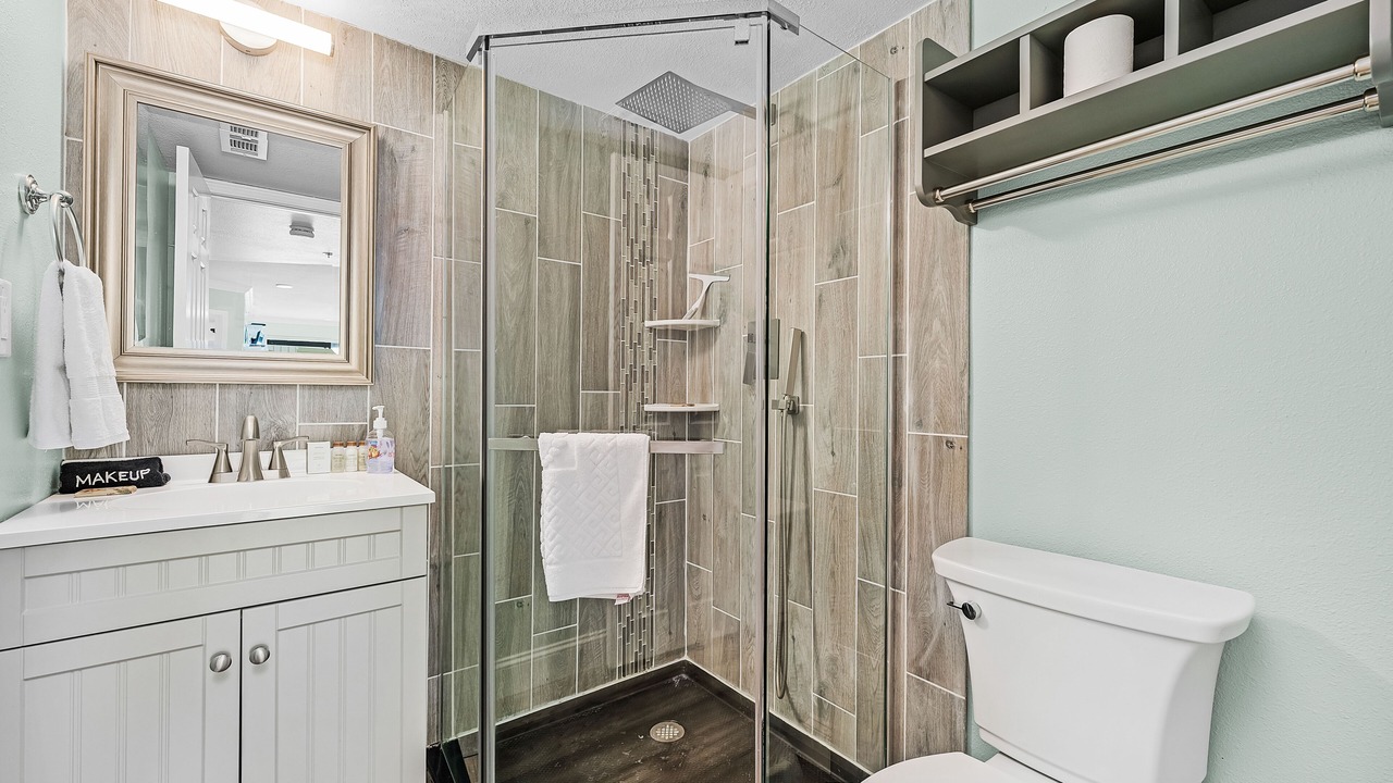 Photo of Bathroom in Navarre Beach