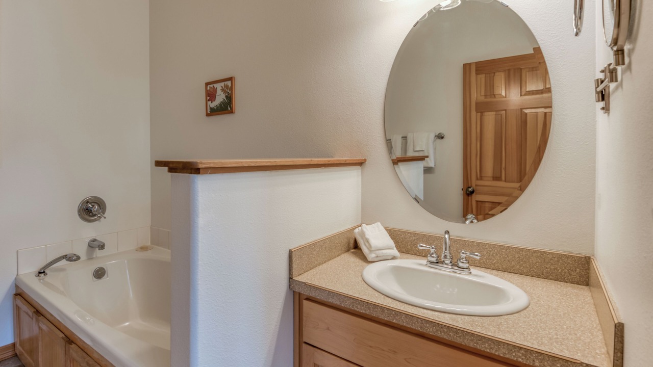 Photo of Bathroom in Lincoln Beach