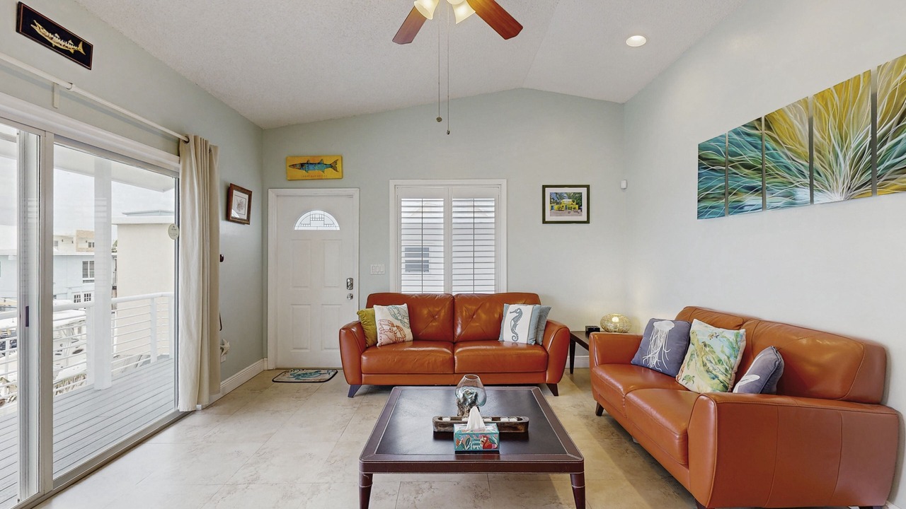 Photo of Livingroom in Sunrise Point