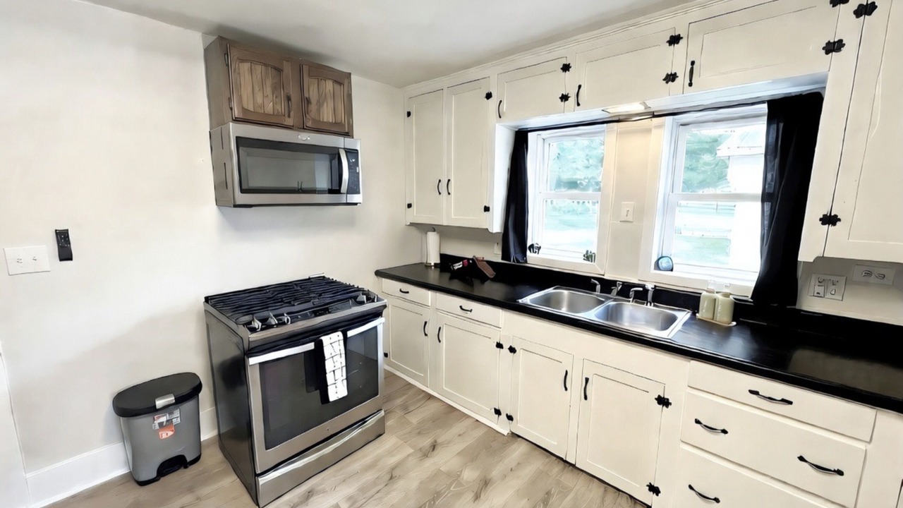 Photo of Kitchen in Houghton Lake