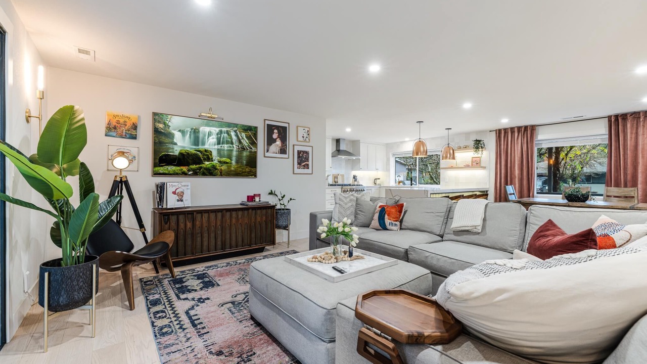 Photo of Livingroom in Milwaukie
