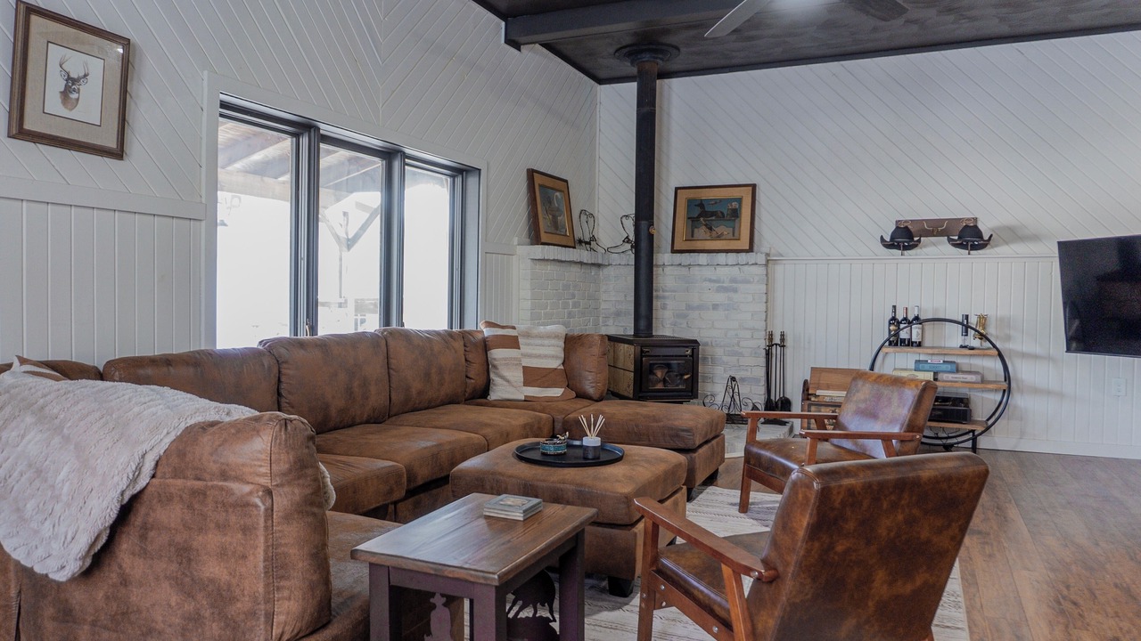 Photo of Livingroom in Shaftsburg