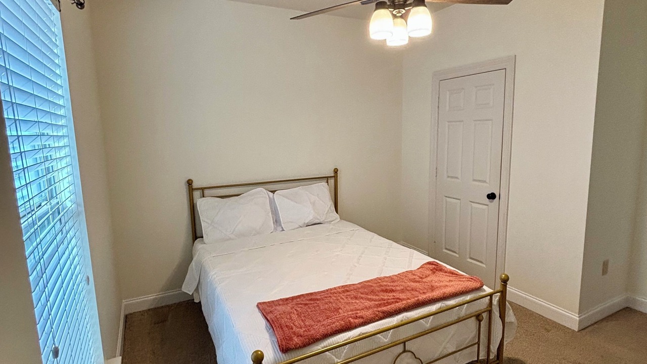 Photo of Bedroom in Highlands - Perkins