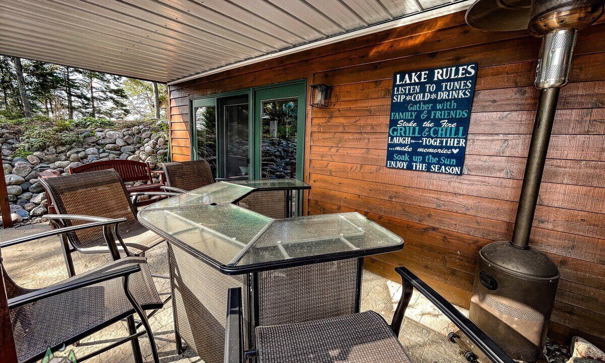 Photo of Patio Balcony in Butternut