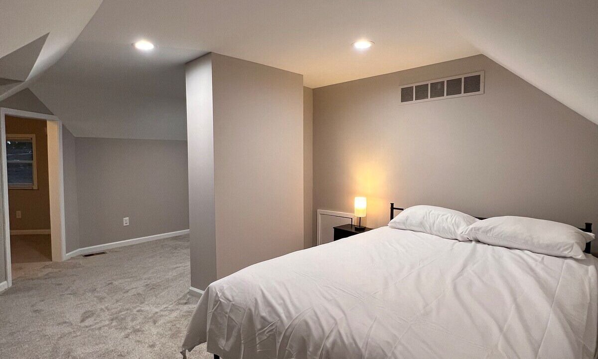 Photo of Bedroom in Mount Clemens