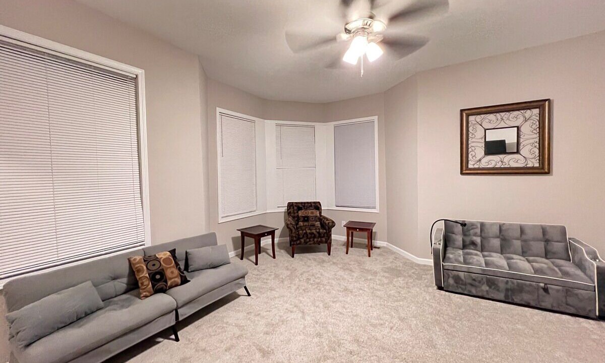 Photo of Livingroom in Mount Clemens