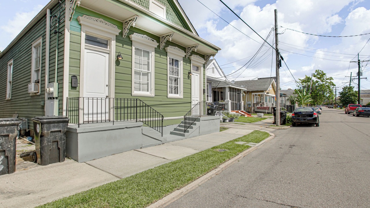 Photo of Outdoor in Freret