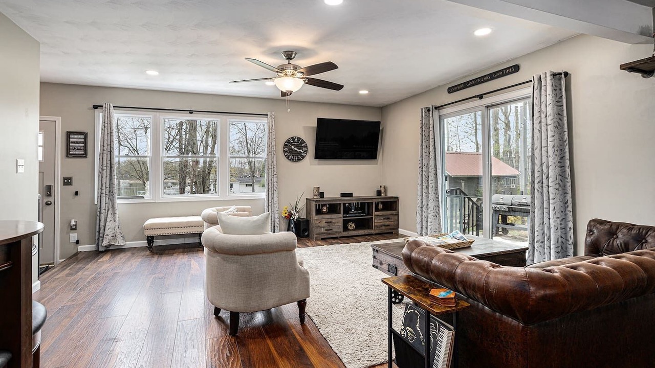 Photo of Livingroom in Plainwell
