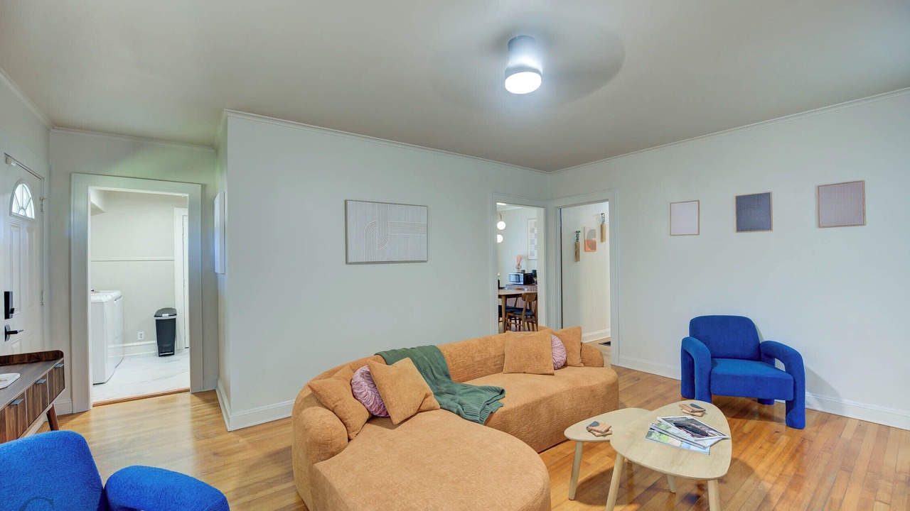 Photo of Livingroom in Highland Historic District