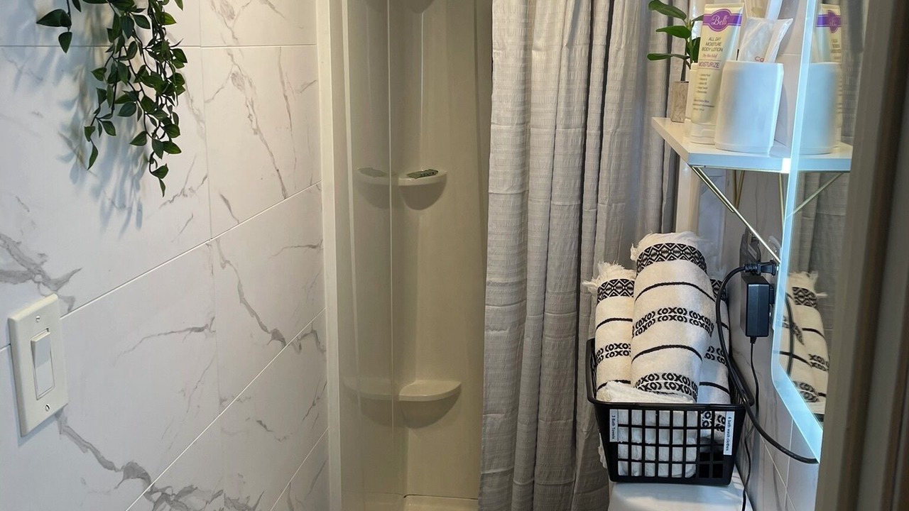 Photo of Bathroom in Woodburn