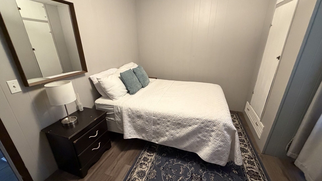 Photo of Bedroom in Hillsdale