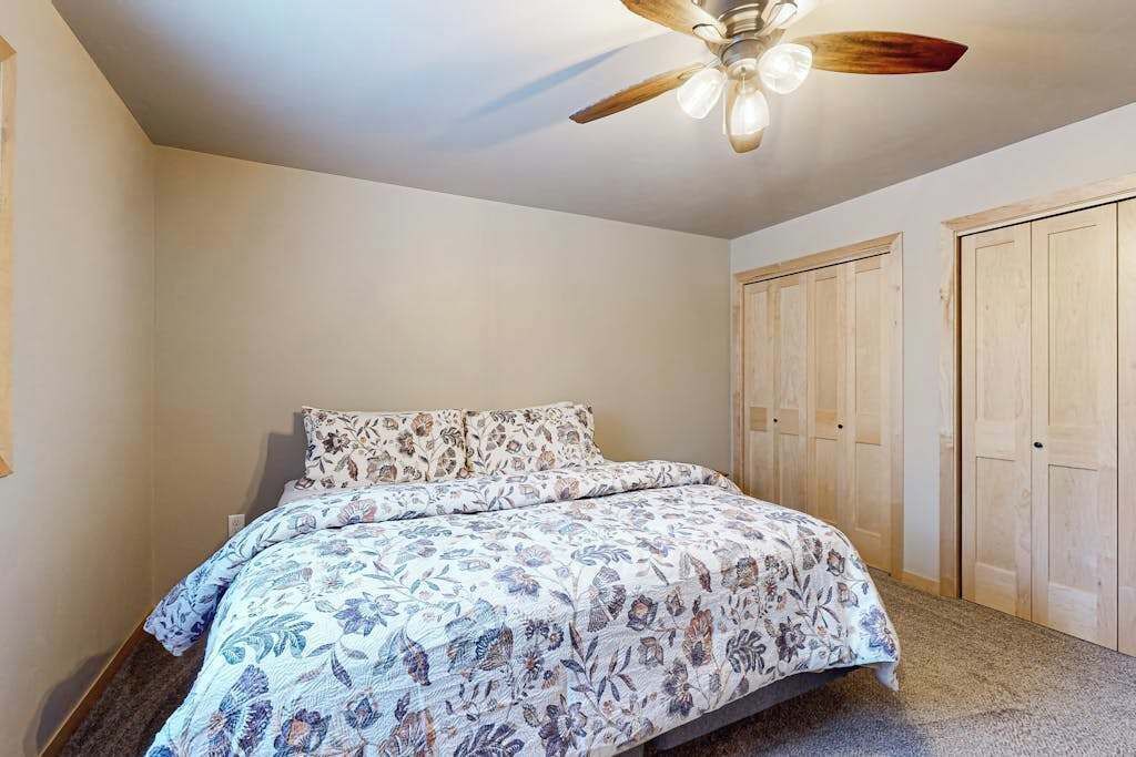 Photo of Bedroom in Manitowish Waters