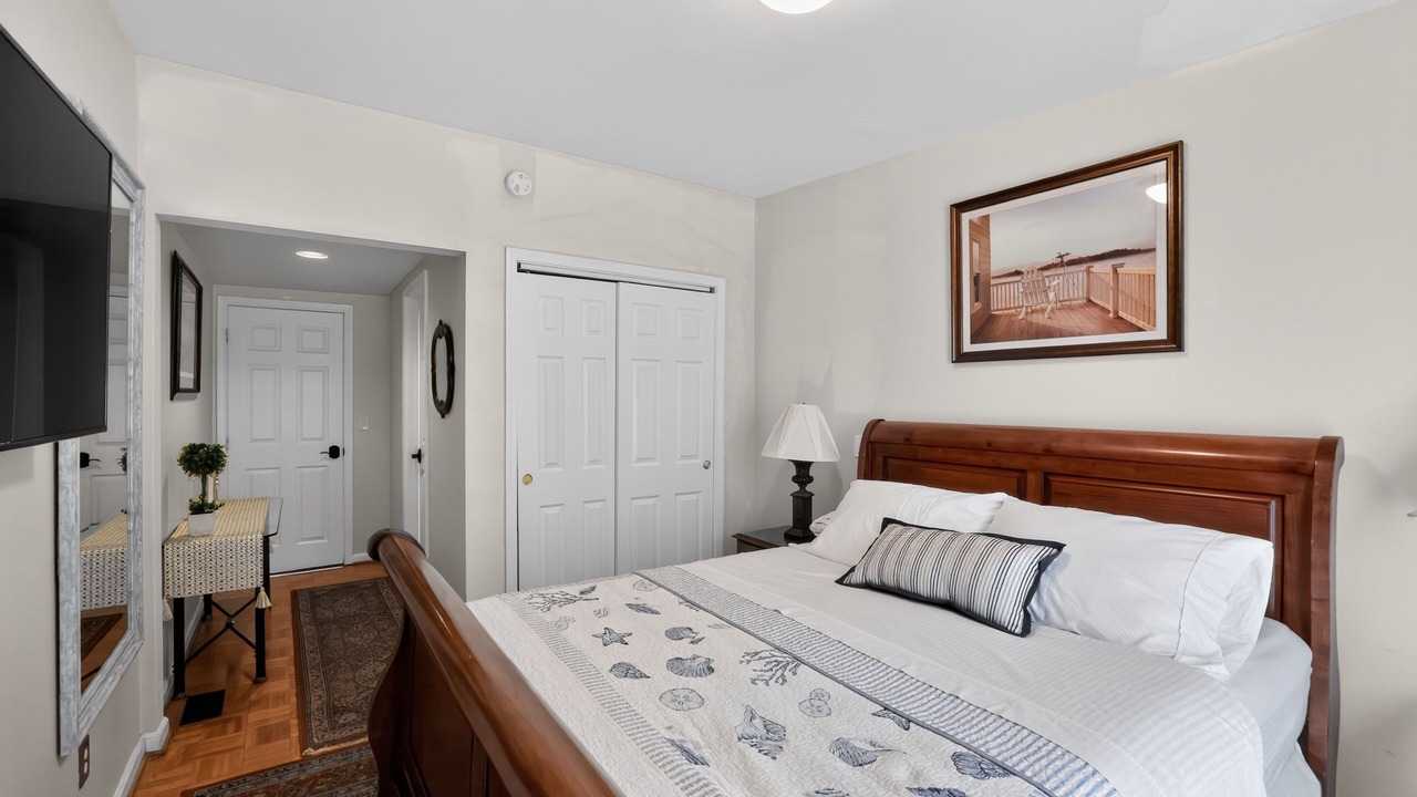 Photo of Bedroom in Aloha