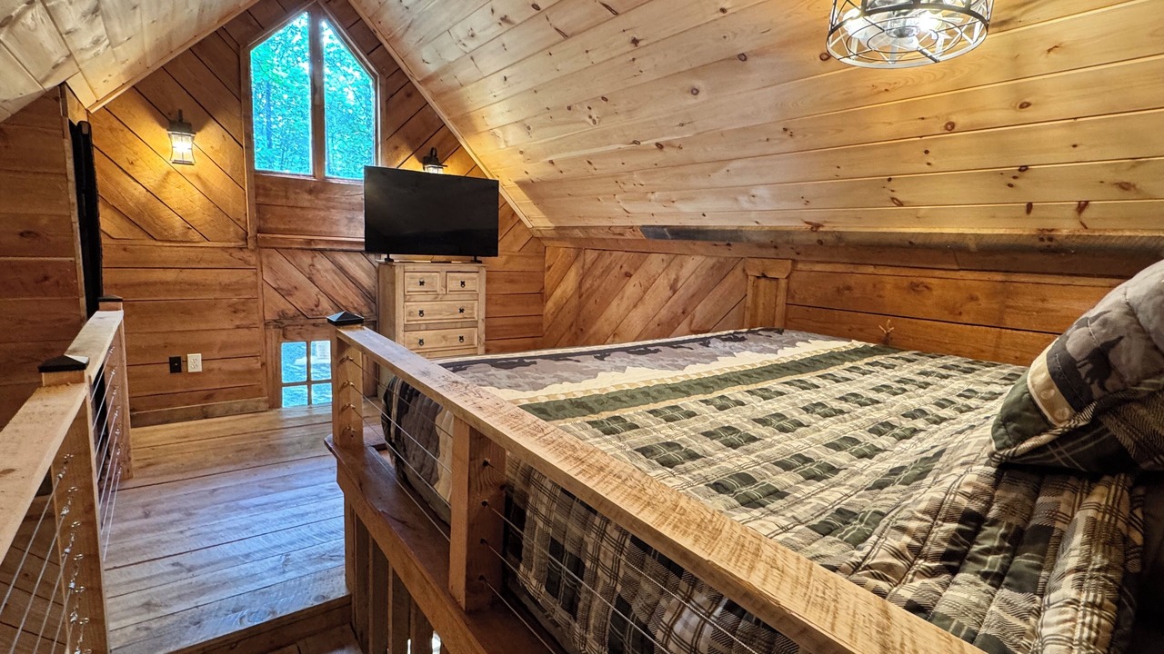 Photo of Bedroom in Dahlonega