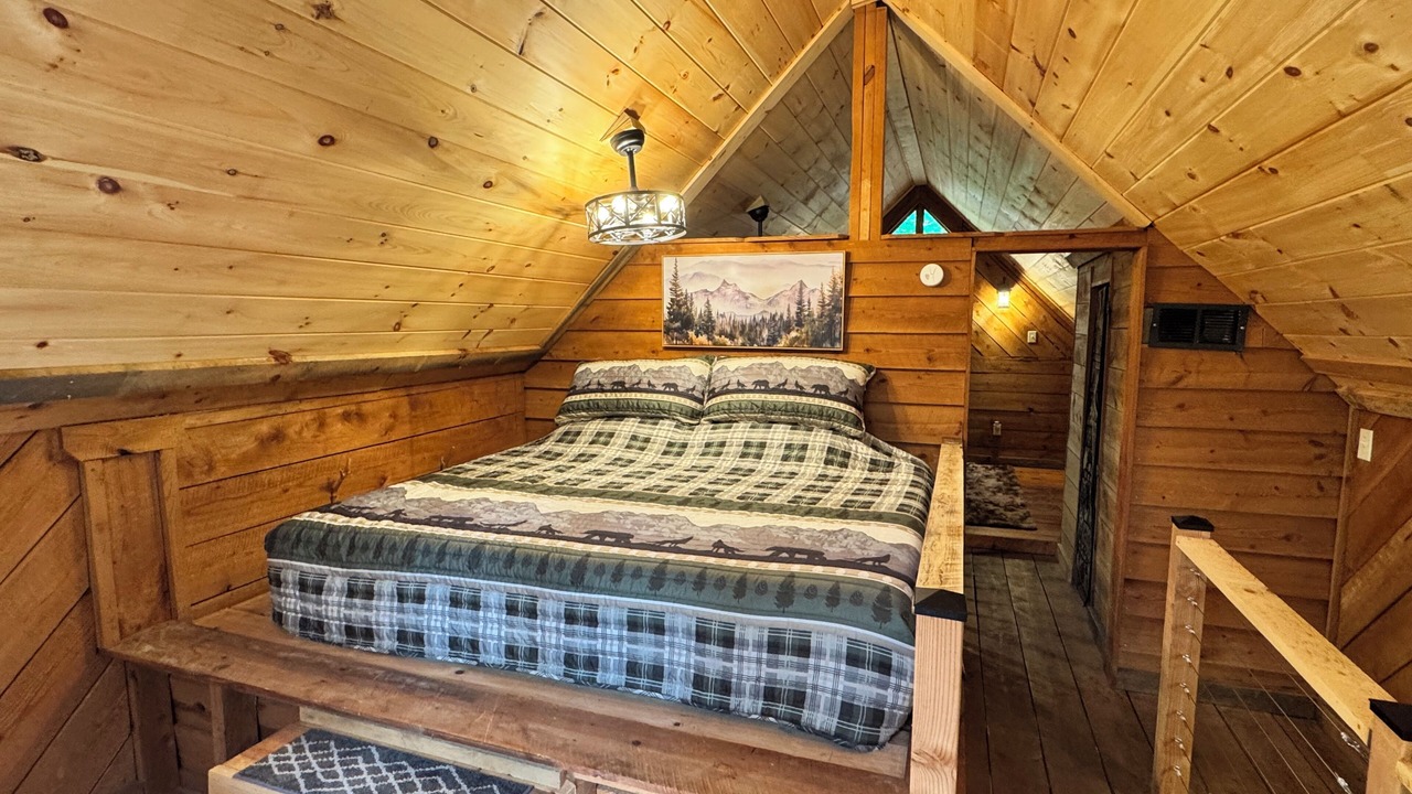 Photo of Bedroom in Dahlonega