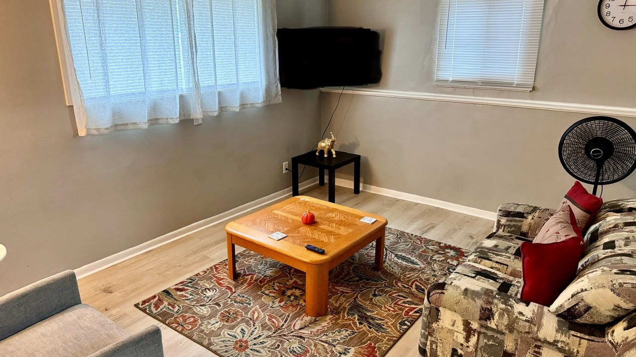 Photo of Livingroom in East Lansing