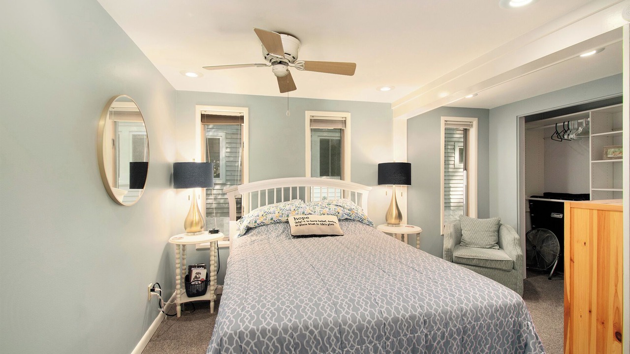 Photo of Bedroom in Scotts