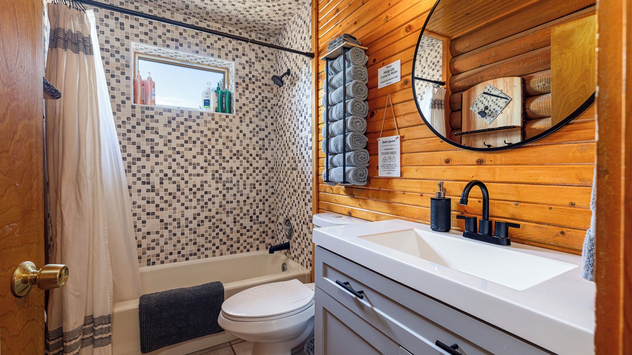 Photo of Bathroom in Mammoth Creek