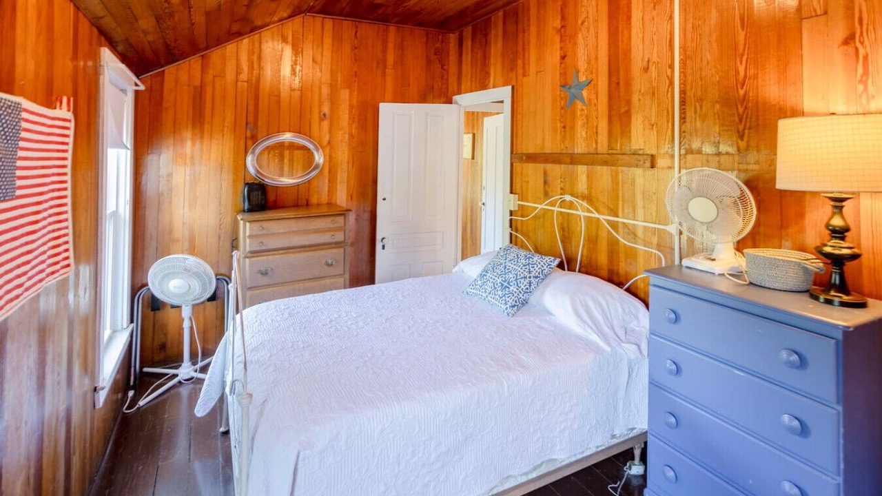 Photo of Bedroom in Plainwell