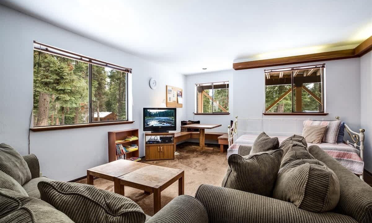 Photo of Bedroom in Carnelian Bay