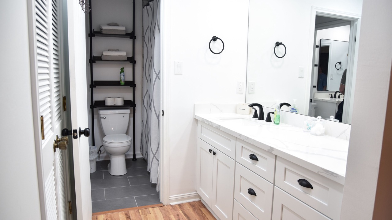 Photo of Bathroom in Mandeville