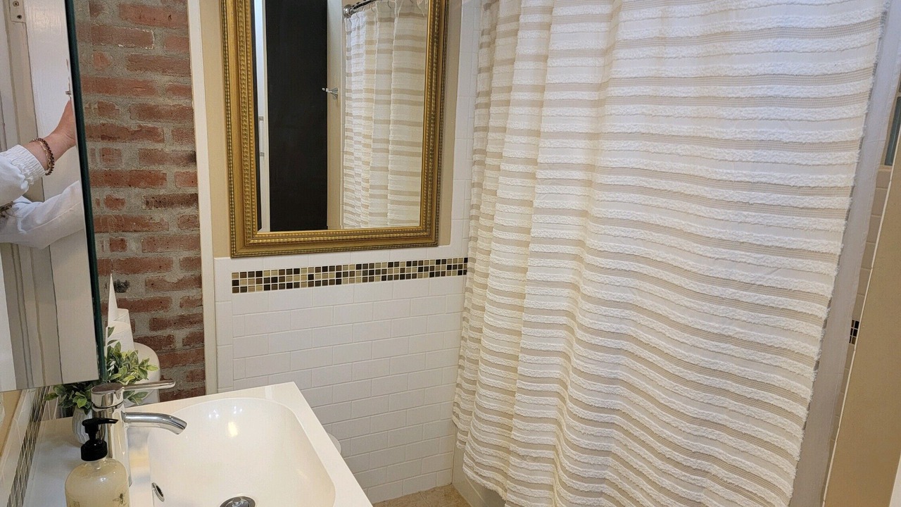 Photo of Bathroom in South Central
