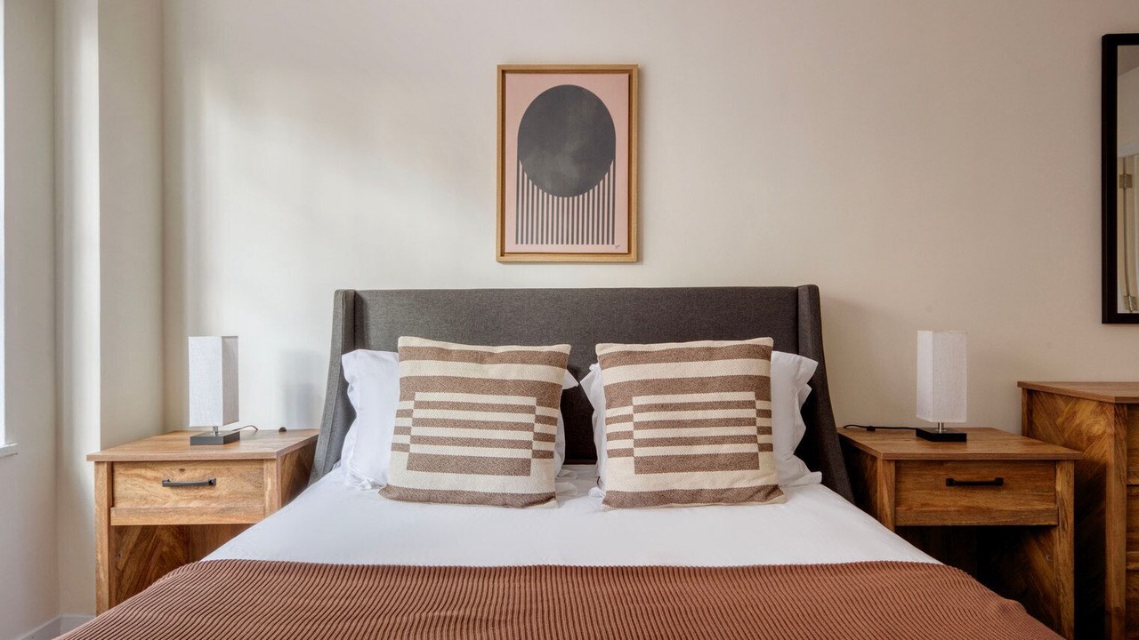 Photo of Bedroom in Midtown