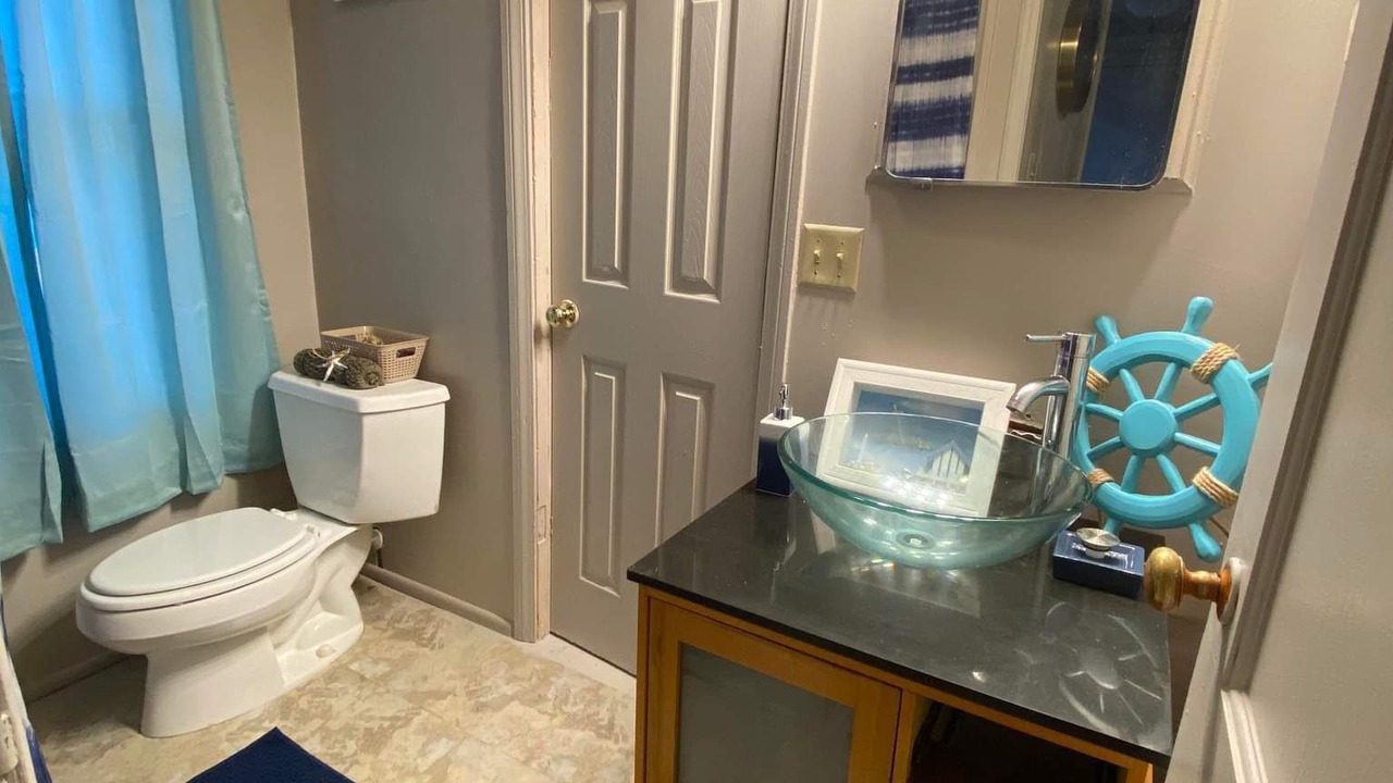 Photo of Bathroom in La Salle