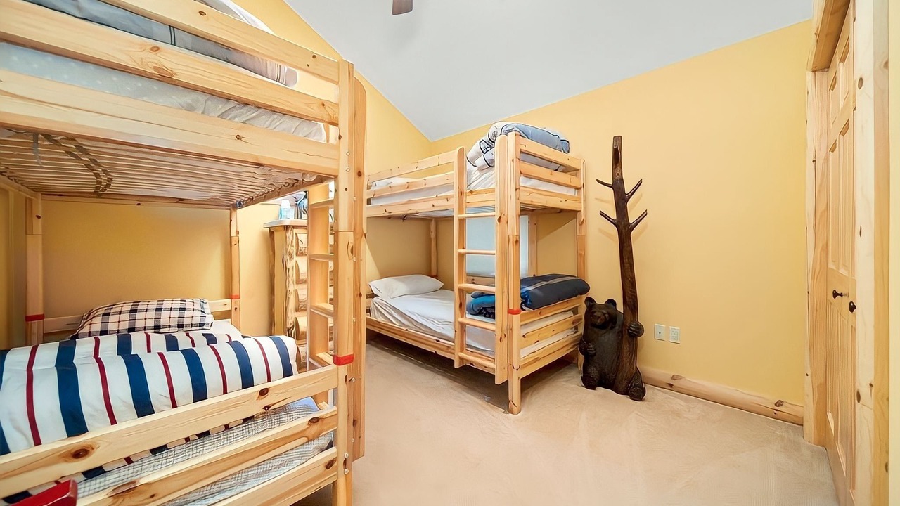 Photo of Bedroom in Gaylord
