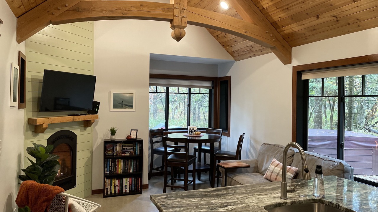 Photo of Livingroom in Mayfield