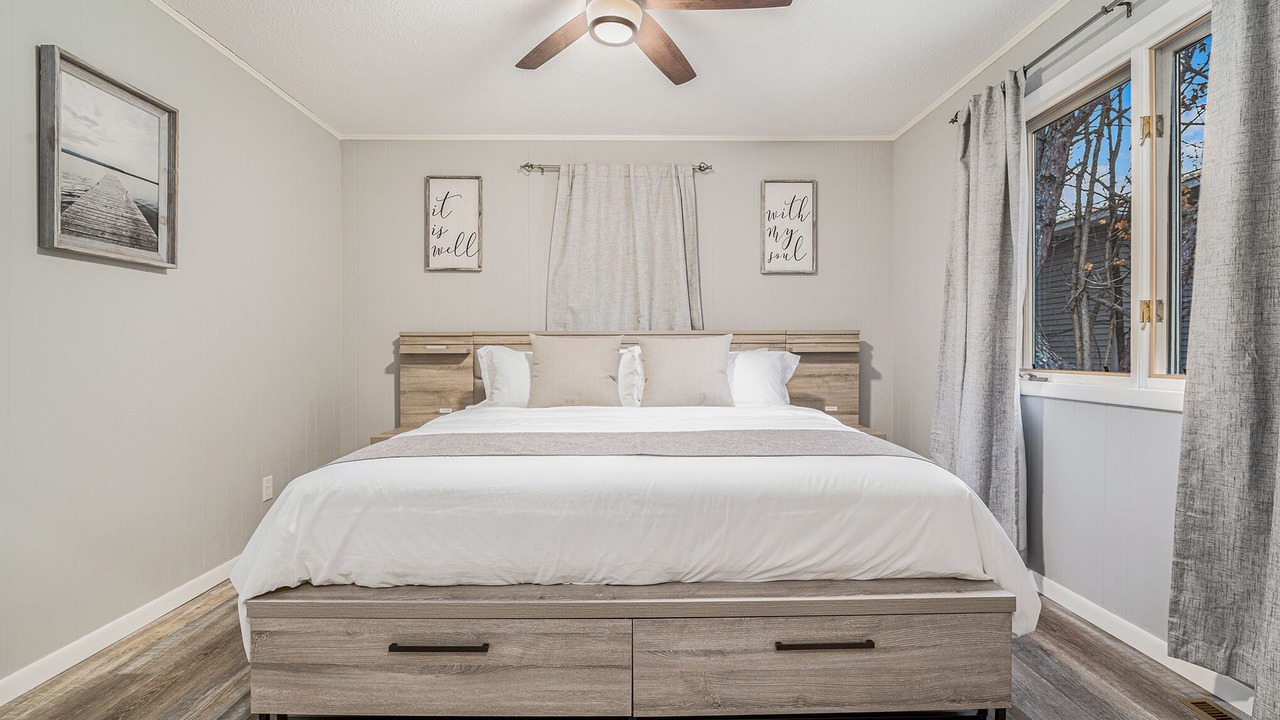 Photo of Bedroom in Alden