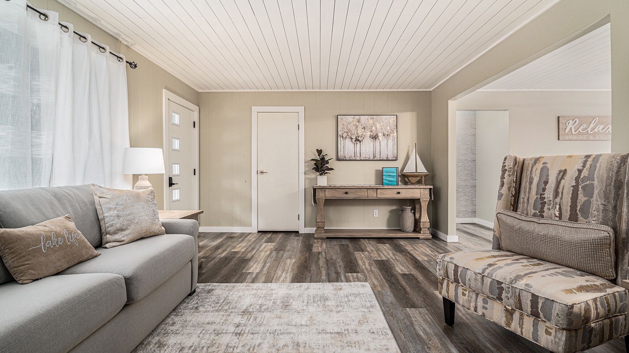 Photo of Livingroom in Alden