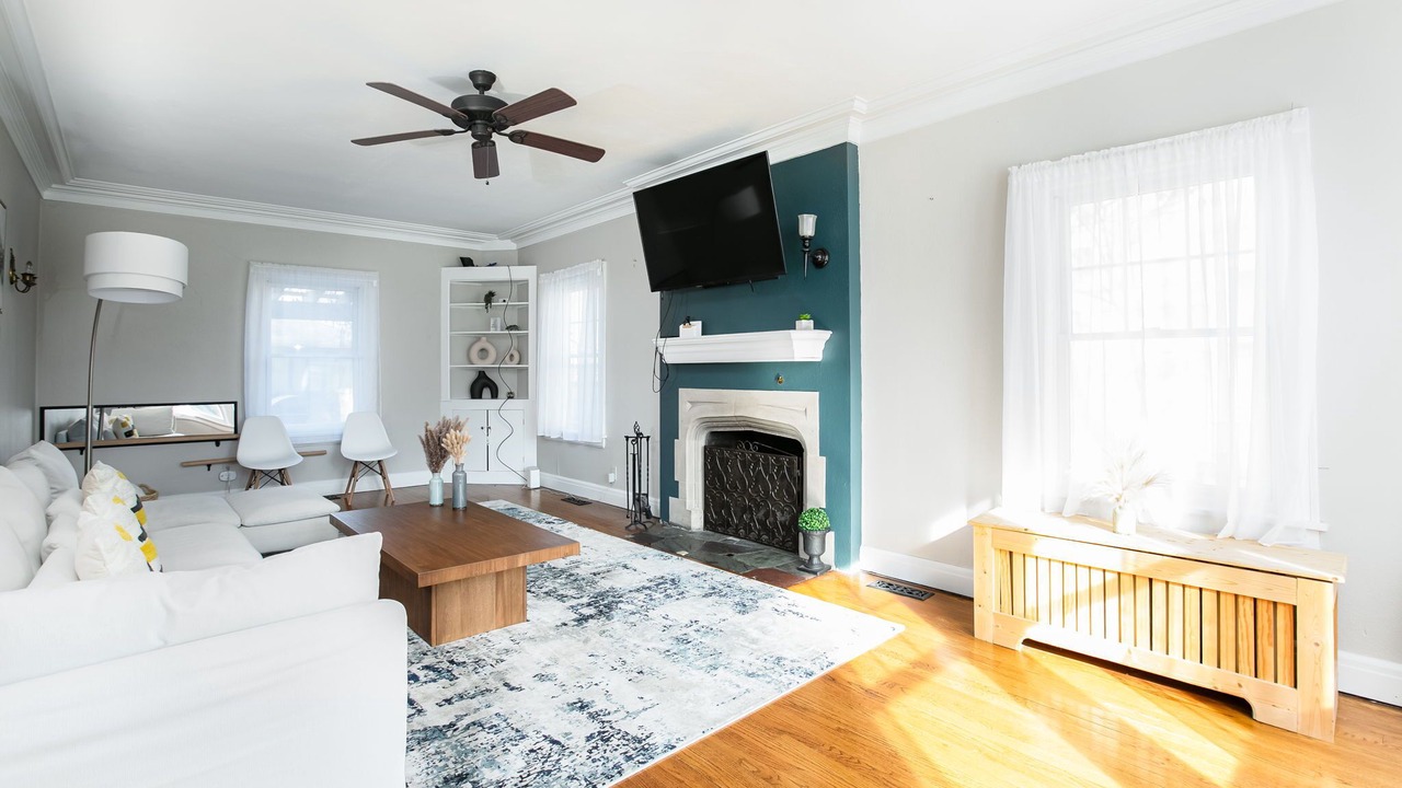 Photo of Livingroom in Northshore Triangle