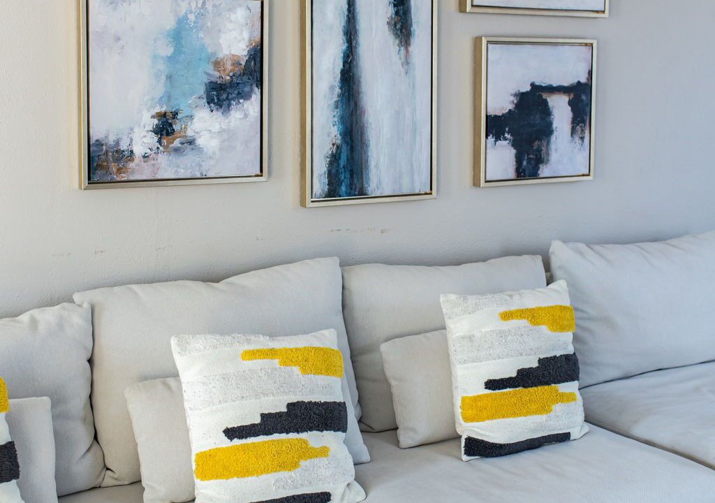 Photo of Livingroom in Northshore Triangle