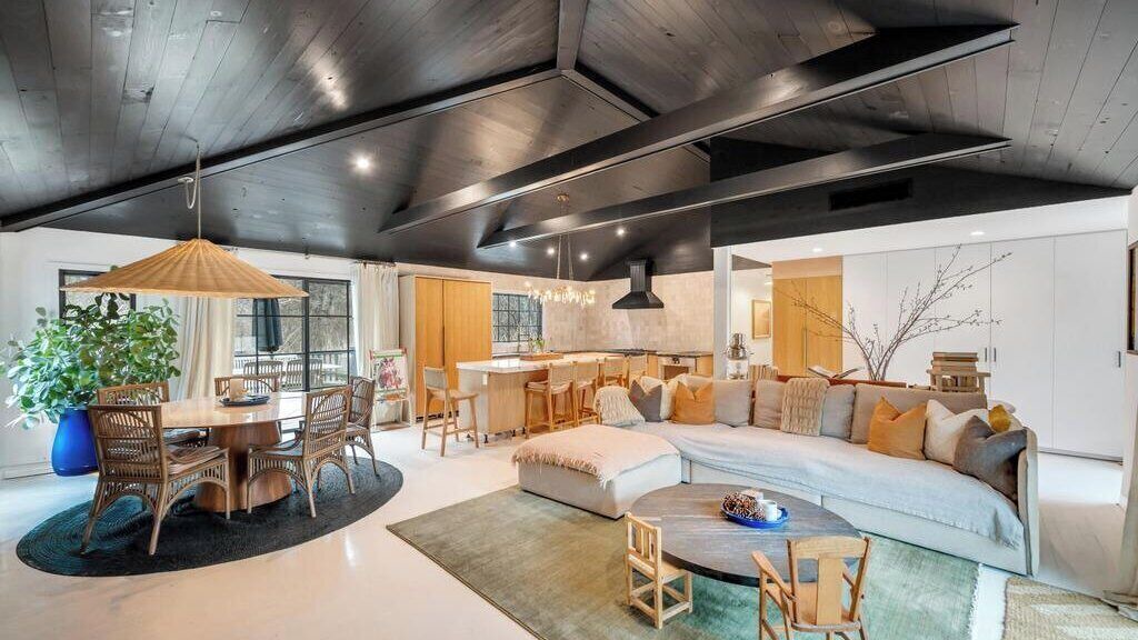 Photo of Livingroom in Montauk