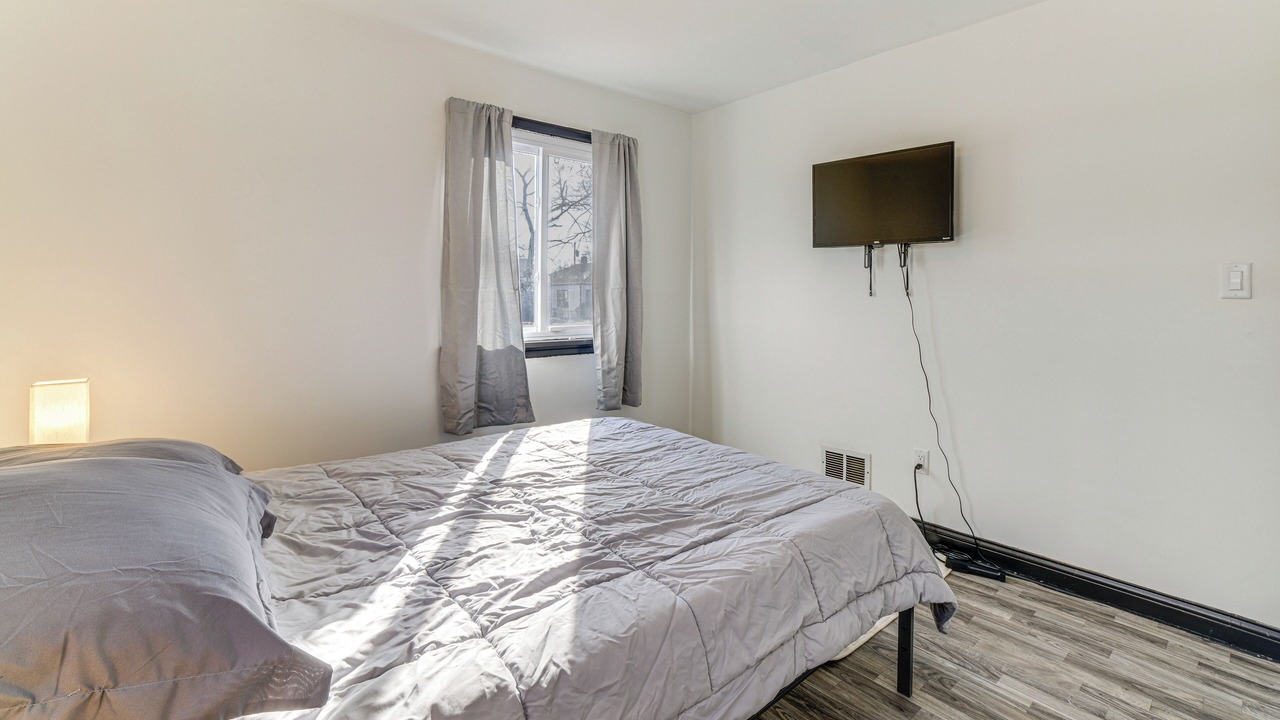 Photo of Bedroom in Gary
