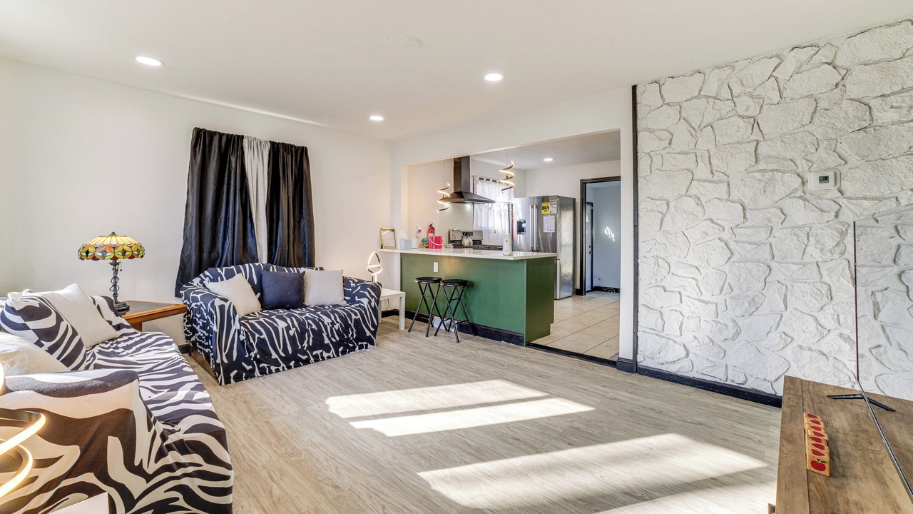 Photo of Livingroom in Gary