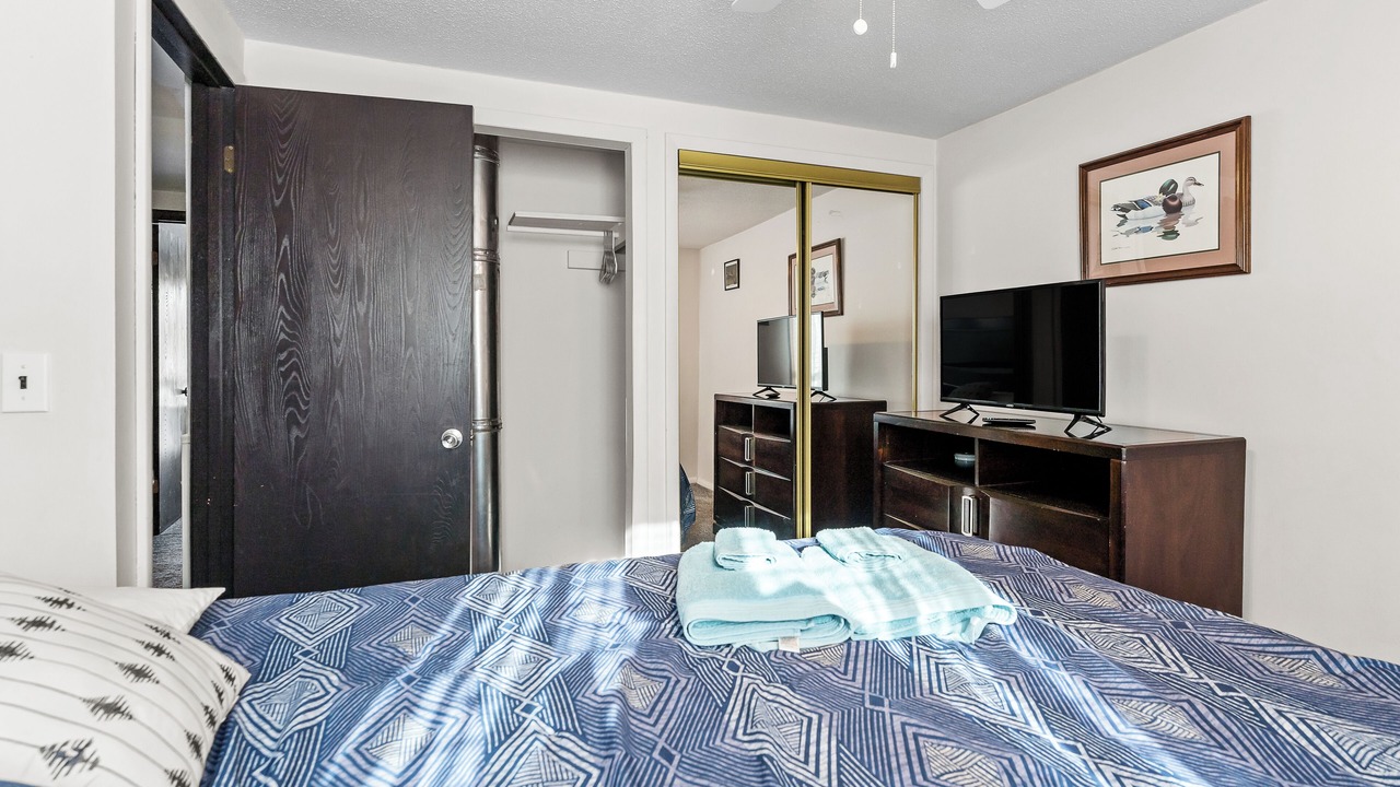 Photo of Bedroom in Twin Lake