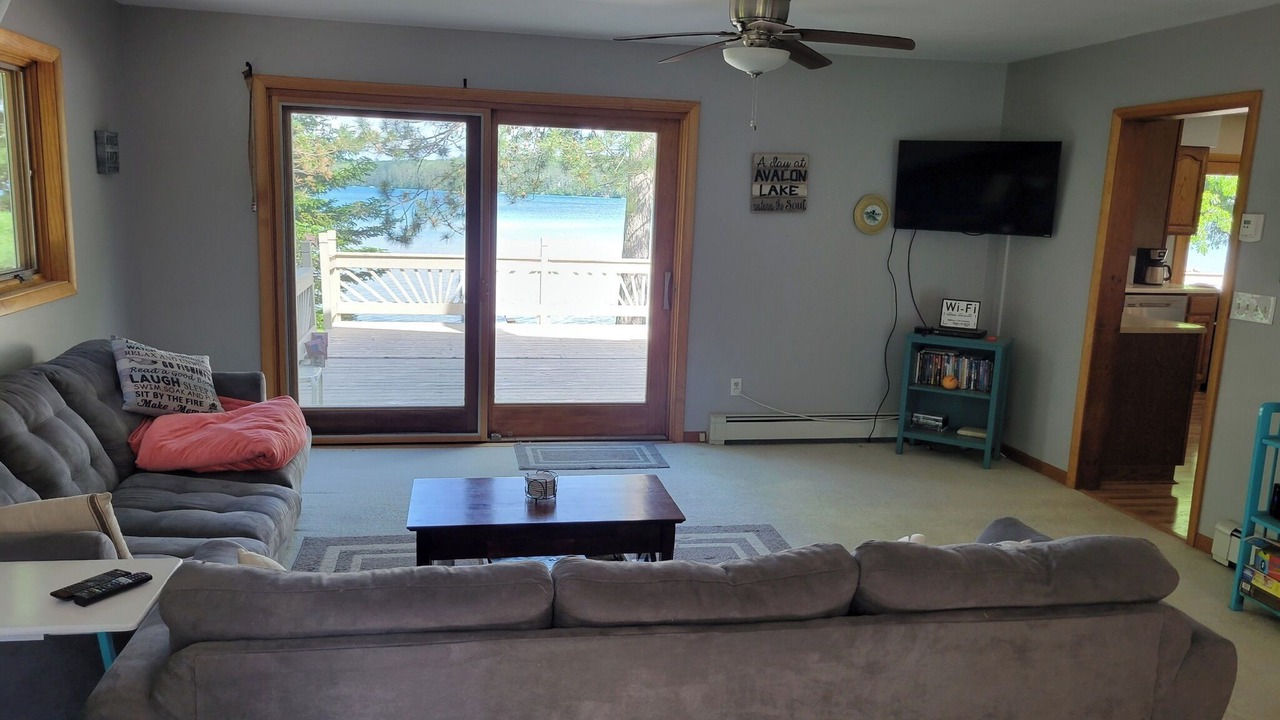 Photo of Livingroom in Hillman