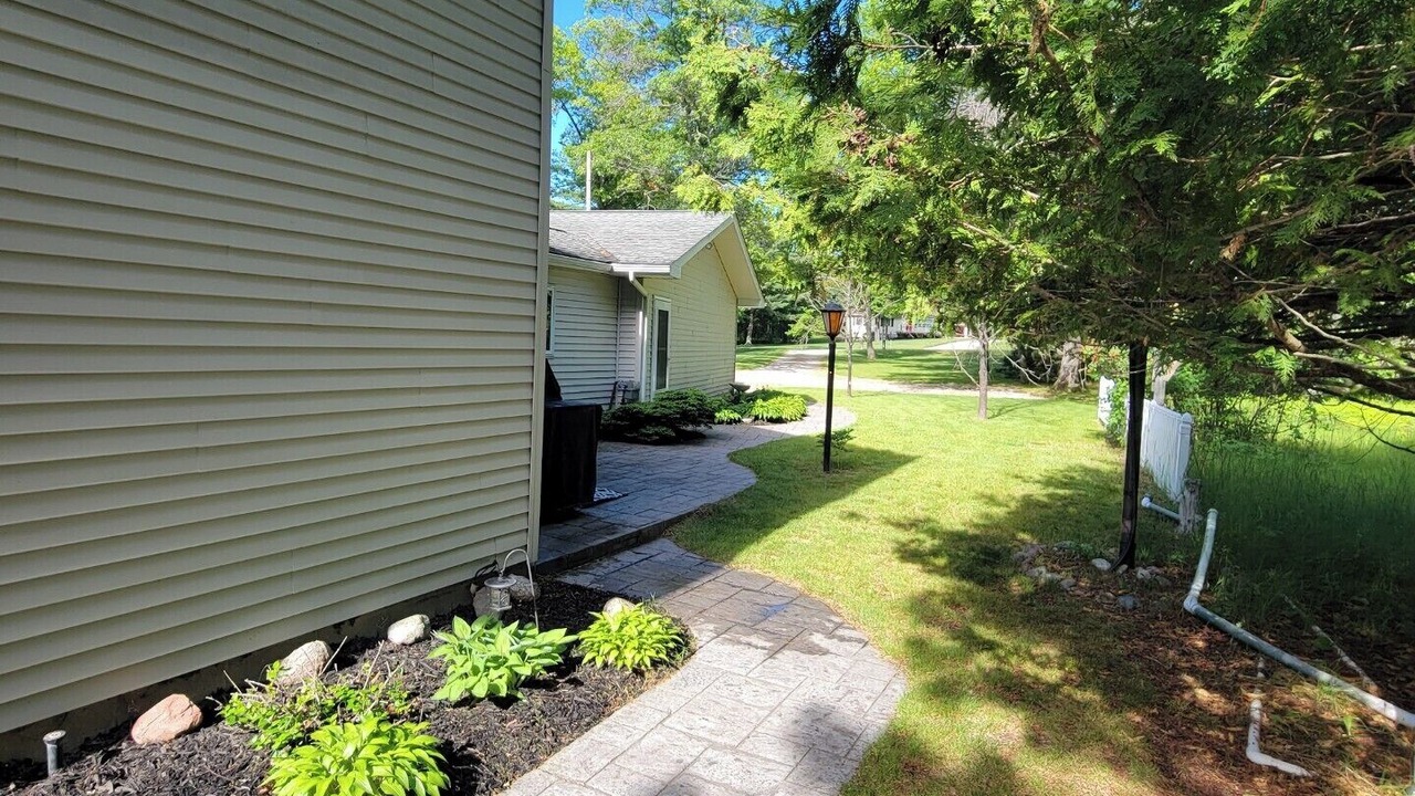 Photo of Outdoor in Hillman