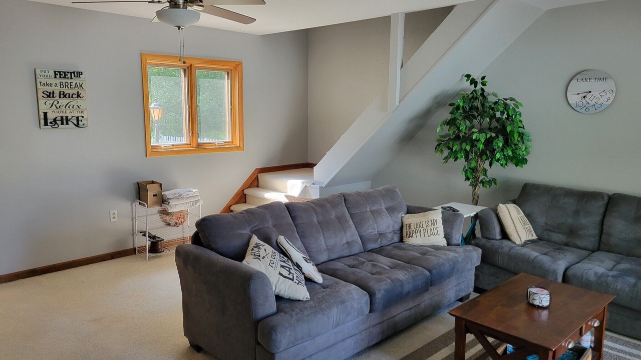 Photo of Livingroom in Hillman