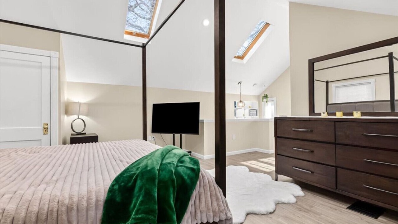 Photo of Bedroom in Dearborn