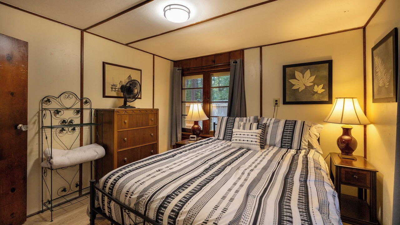 Photo of Bedroom in Blue River