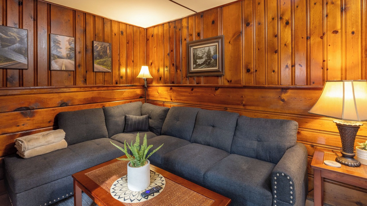 Photo of Livingroom in Blue River