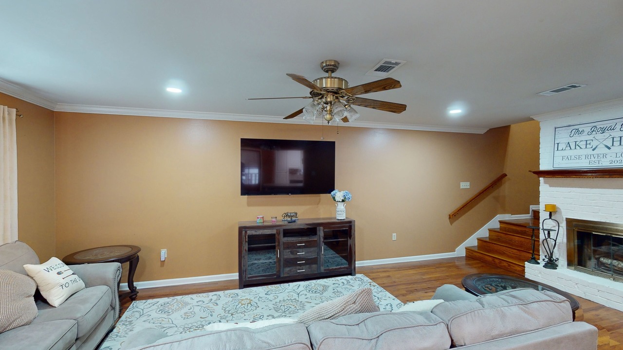 Photo of Livingroom in New Roads
