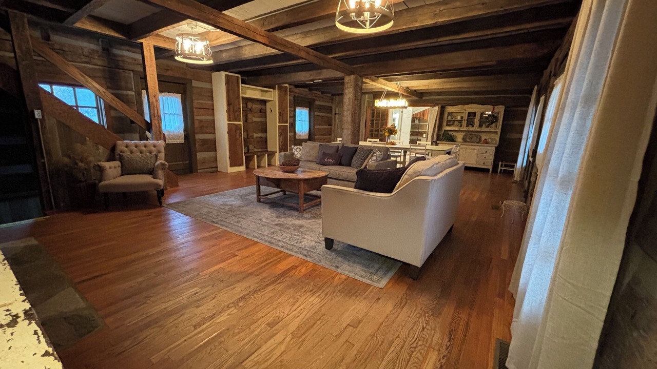 Photo of Livingroom in Goshen