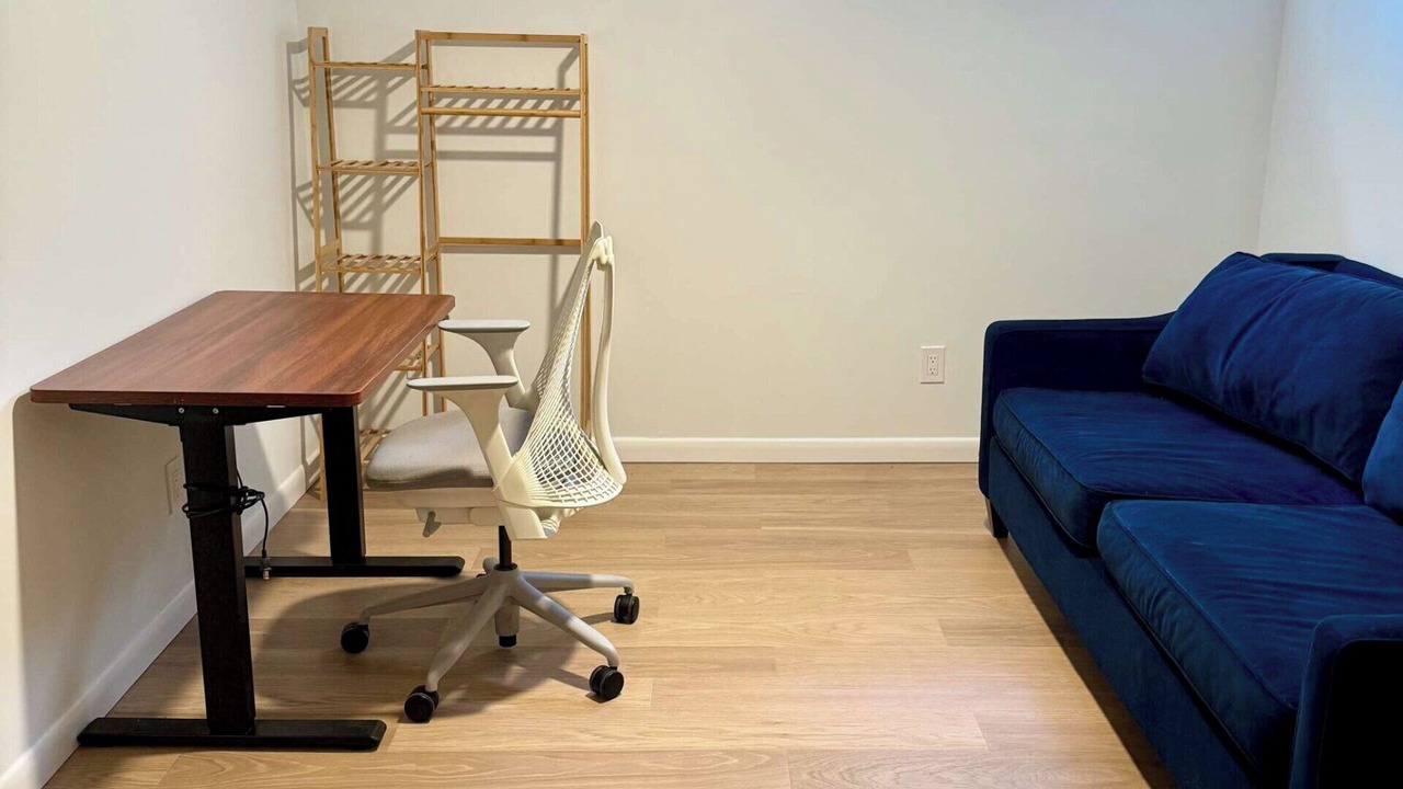 Photo of Livingroom in Hampton Bays