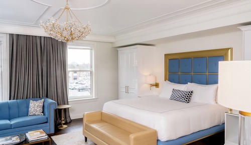 Junior Suite, 1 King Bed with Sofa bed