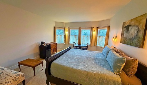 ROOM FIVE