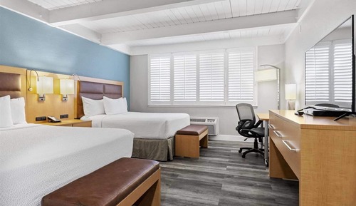Standard Room, 2 Queen Beds